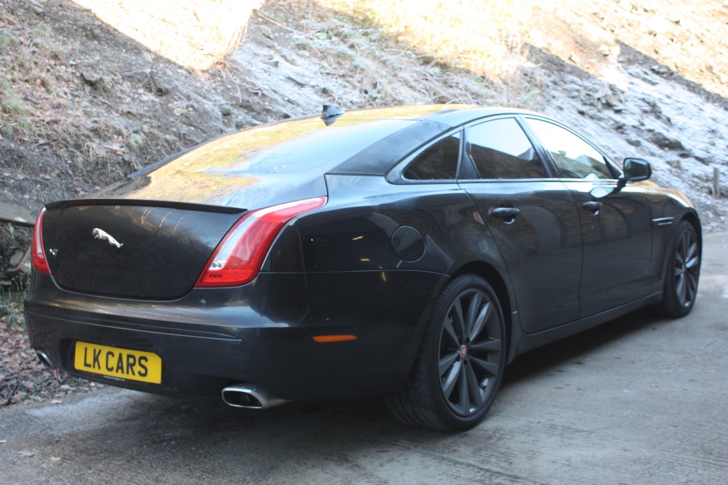 Used Jaguar XJ 2014 for sale - 76666128: Photo 4