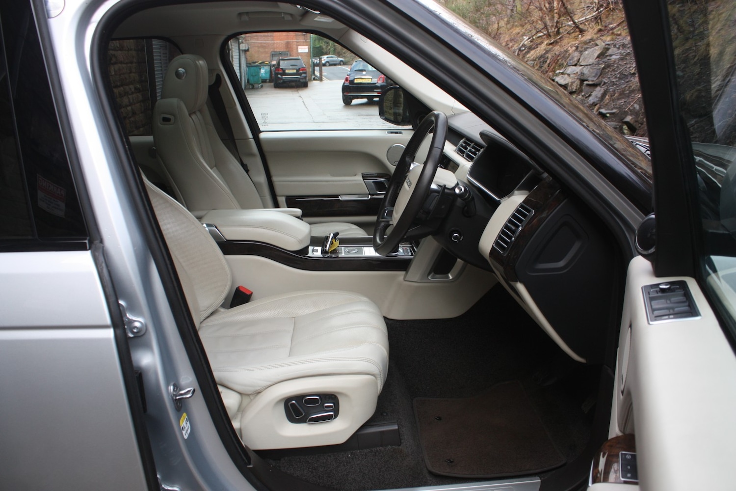 Used Land Rover Range Rover 2014 for sale - 78213506: Photo 11