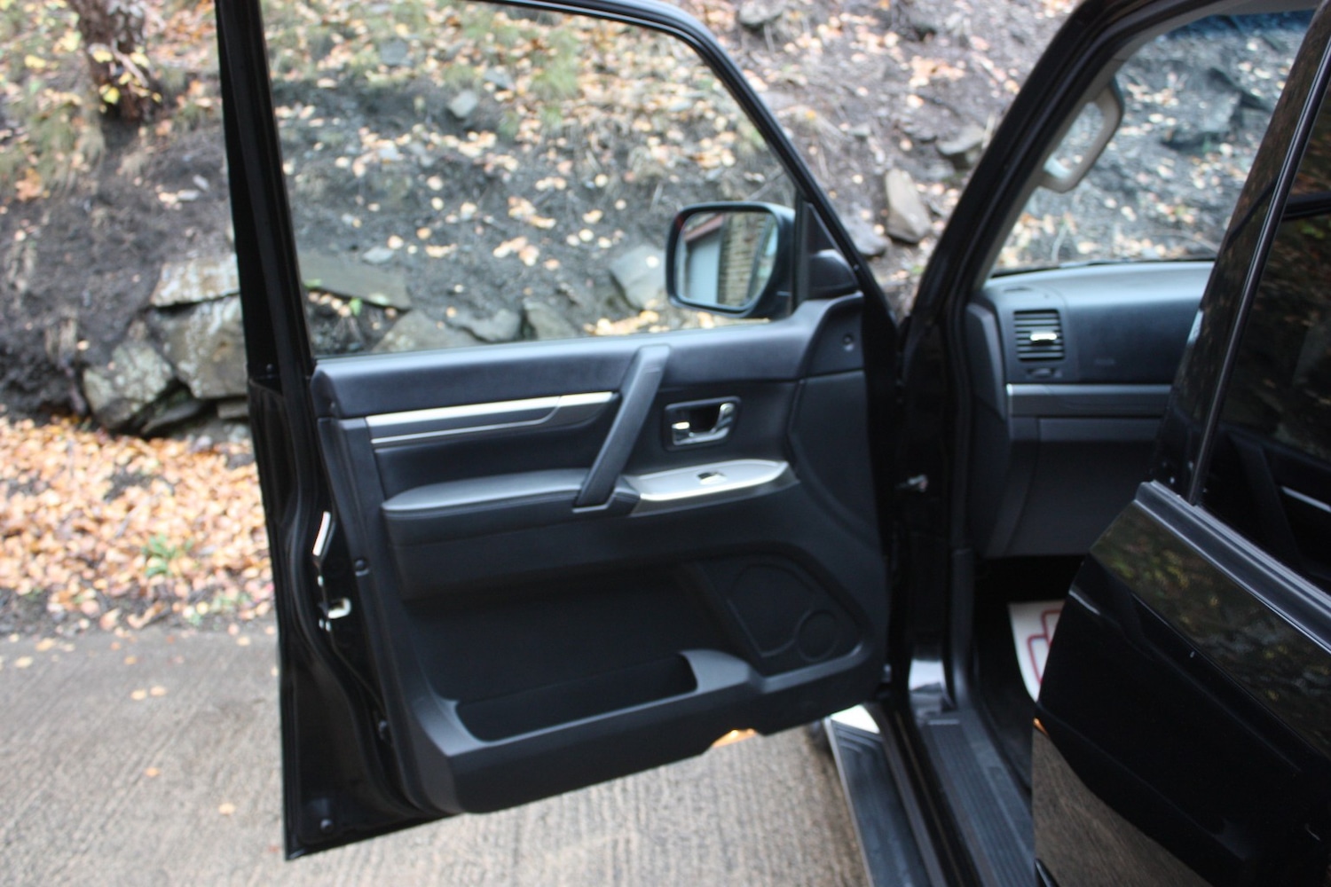 Used Mitsubishi Shogun 2016 for sale - 76547808: Photo 11