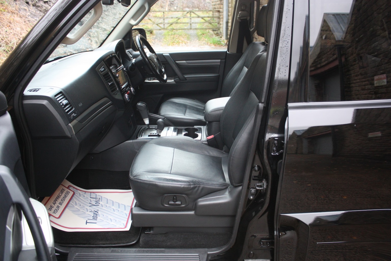 Used Mitsubishi Shogun 2016 for sale - 76547808: Photo 13