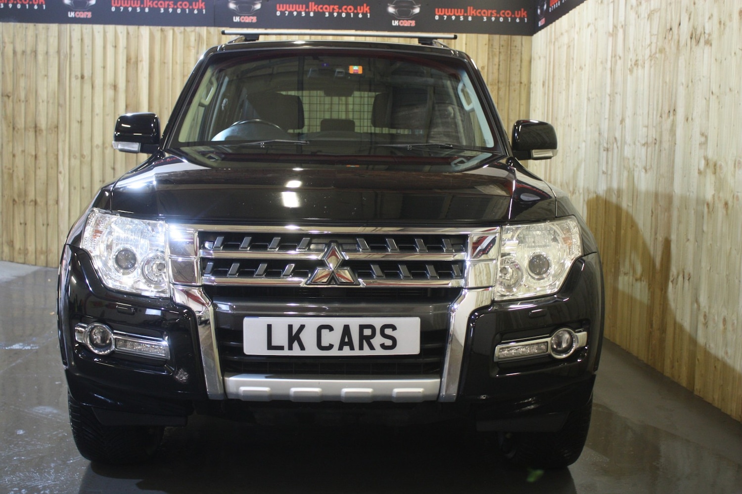 Used Mitsubishi Shogun 2016 for sale - 76547808: Photo 3
