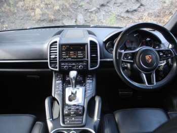 Used Porsche Cayenne 2015 for sale - 74710915: Photo