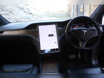 Used Tesla Model X 2020 for sale - 76662760: Photo