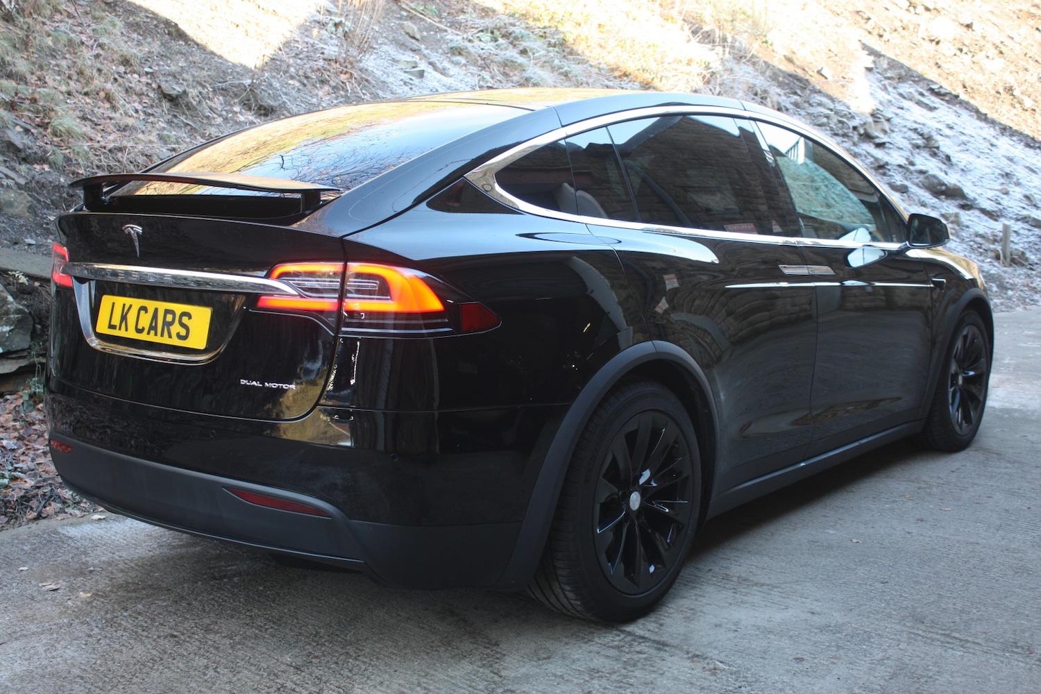 Used Tesla Model X 2020 for sale - 76662760: Photo 4