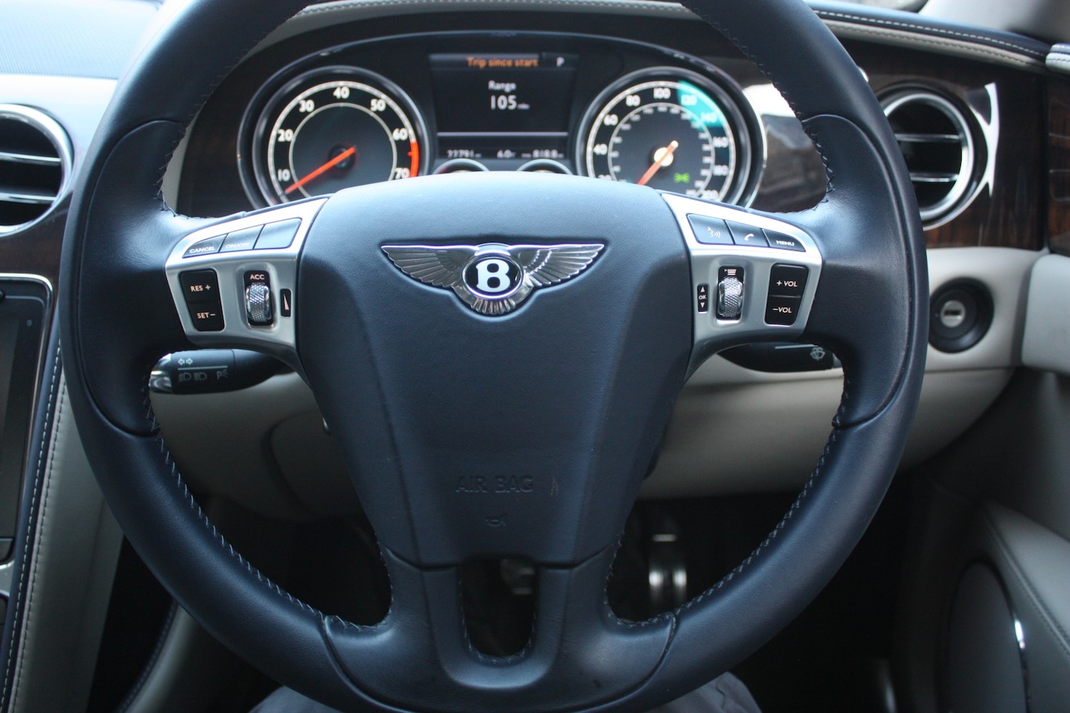 Used Bentley Flying Spur 2014 for sale - 77228230: Photo 15