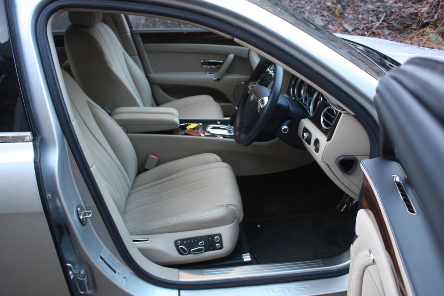 Used Bentley Flying Spur 2014 for sale - 77228230: Photo 9
