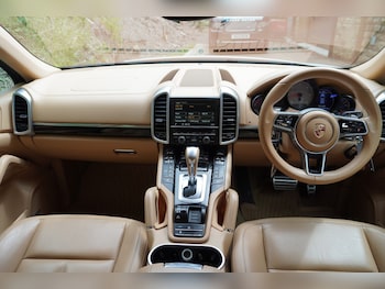 Used Porsche Cayenne 2016 for sale - 78956820: Photo