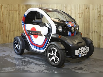 2017 - Expression 2-Door