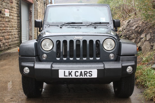 Used Jeep Wrangler 2017 for sale - 76281411: Photo 3