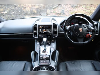 Used Porsche Cayenne 2012 for sale - 75598819: Photo