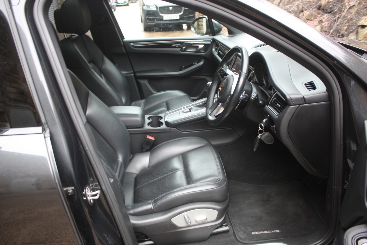 Used Porsche Macan 2017 for sale - 77991628: Photo 13