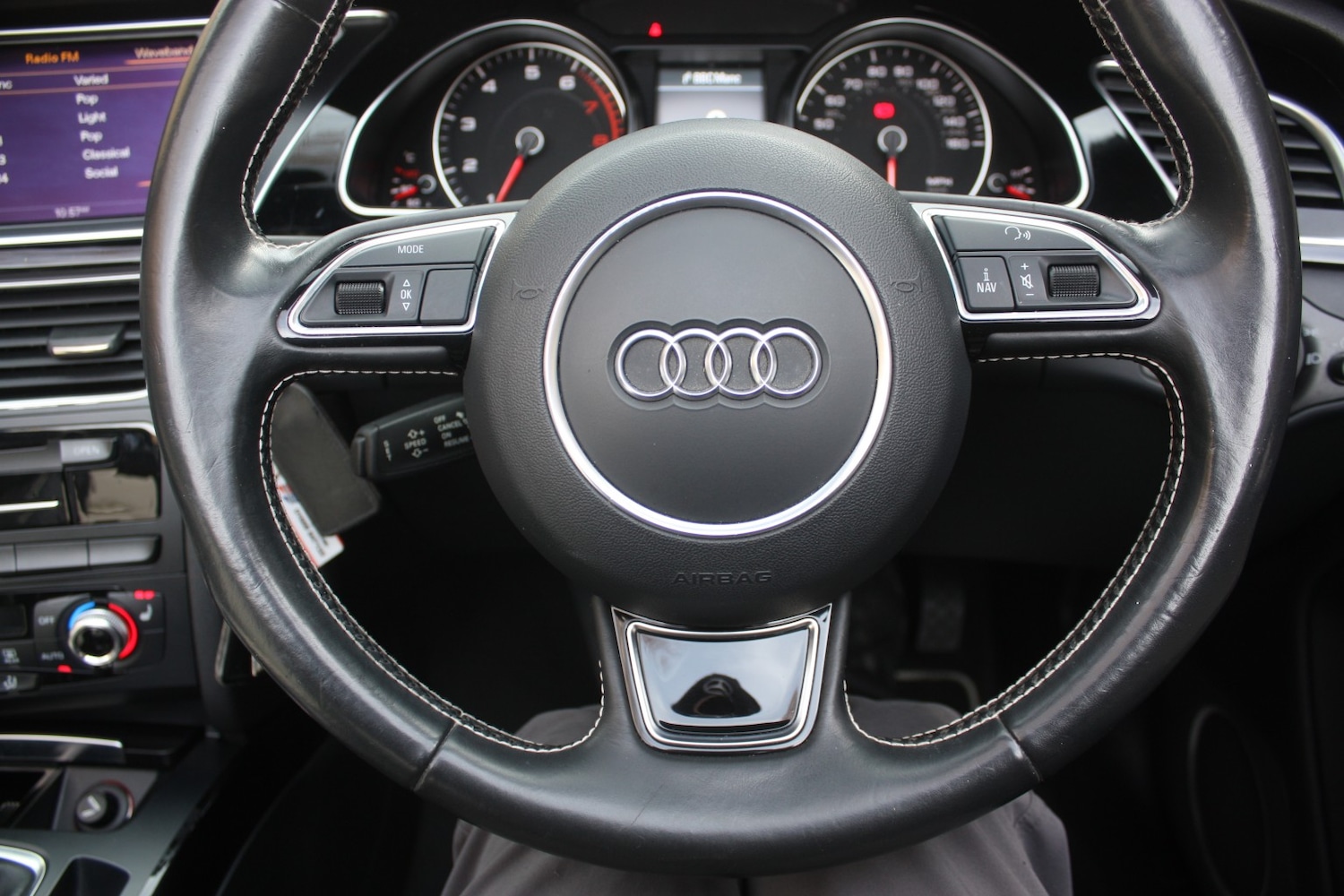 Used Audi A5 Cabriolet 2015 for sale - 77584420: Photo 17