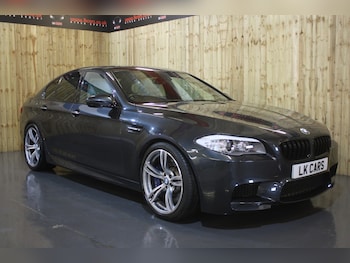 2012 - 4.4 M5 Saloon 4-Door
