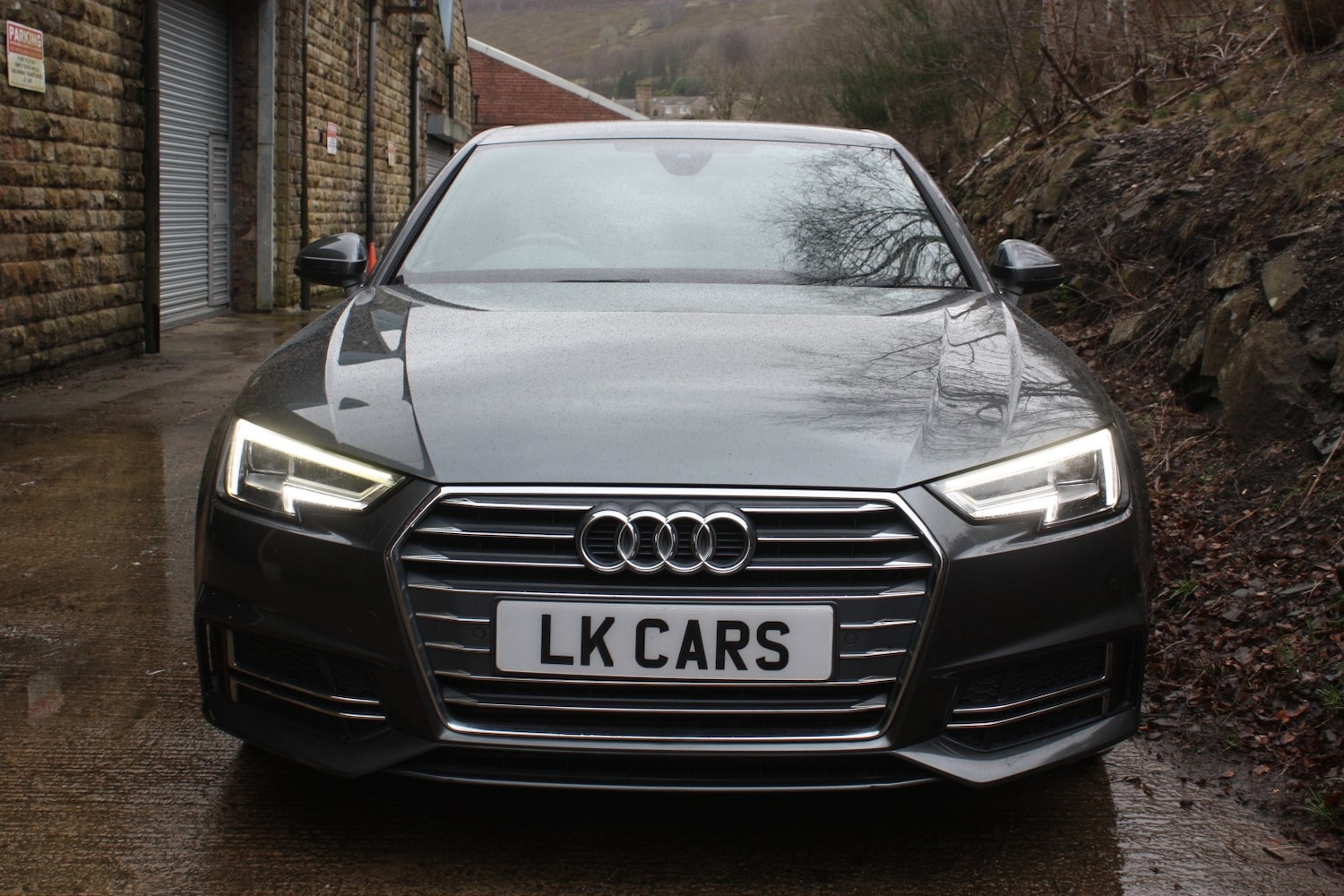 Used Audi A4 2016 for sale - 77906584: Photo 2