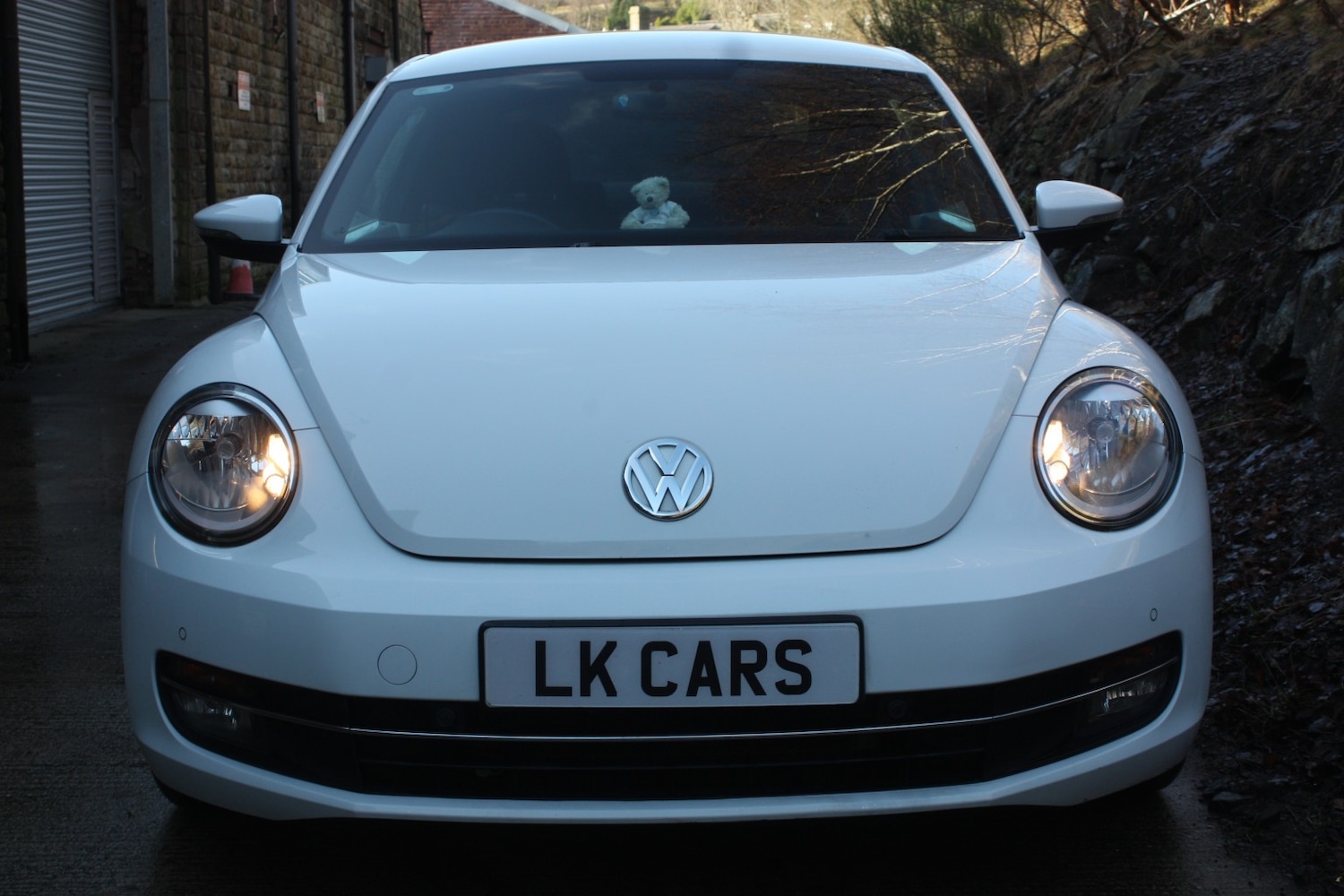 Used Volkswagen Beetle 2014 for sale - 77357376: Photo 3