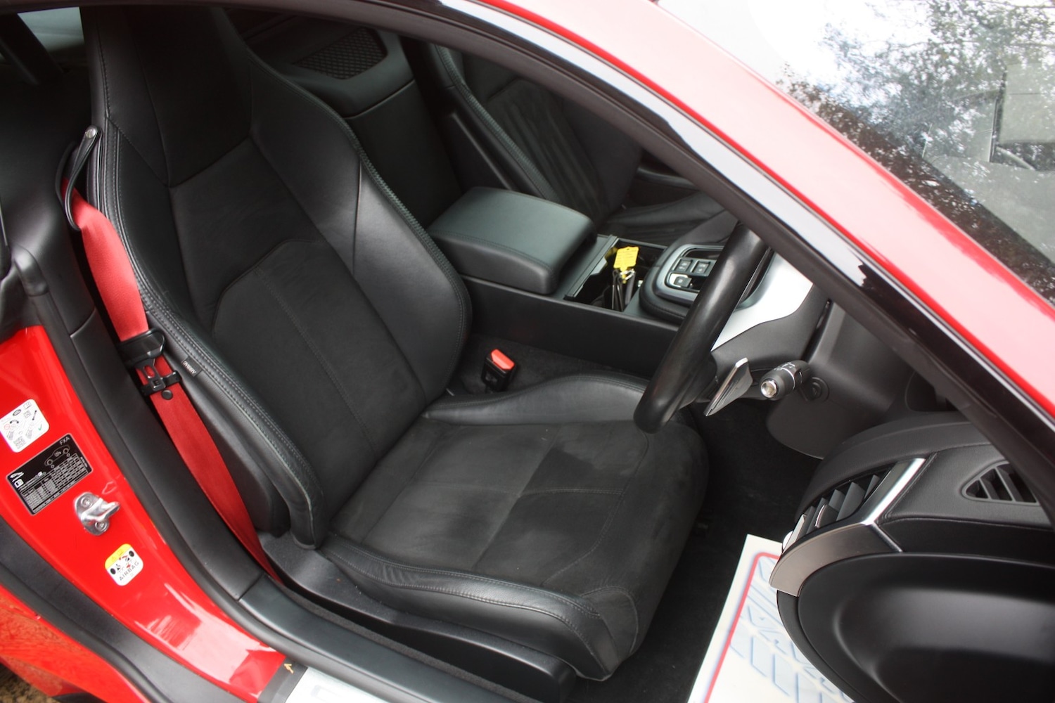 Used Jaguar F-Type 2017 for sale - 77836982: Photo 14