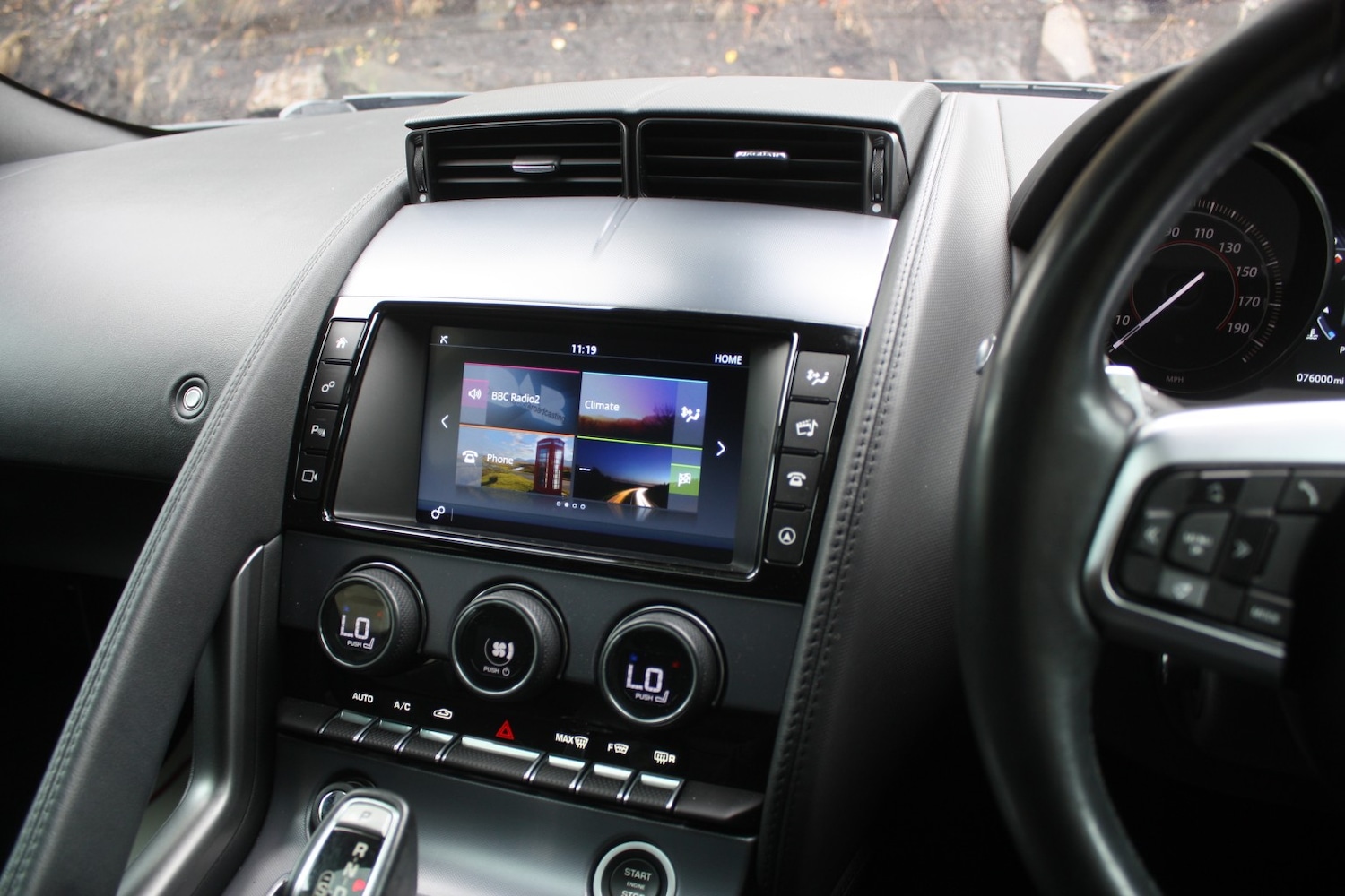 Used Jaguar F-Type 2017 for sale - 77836982: Photo 19