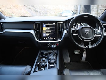 Used Volvo V60 2019 for sale - 76799185: Photo