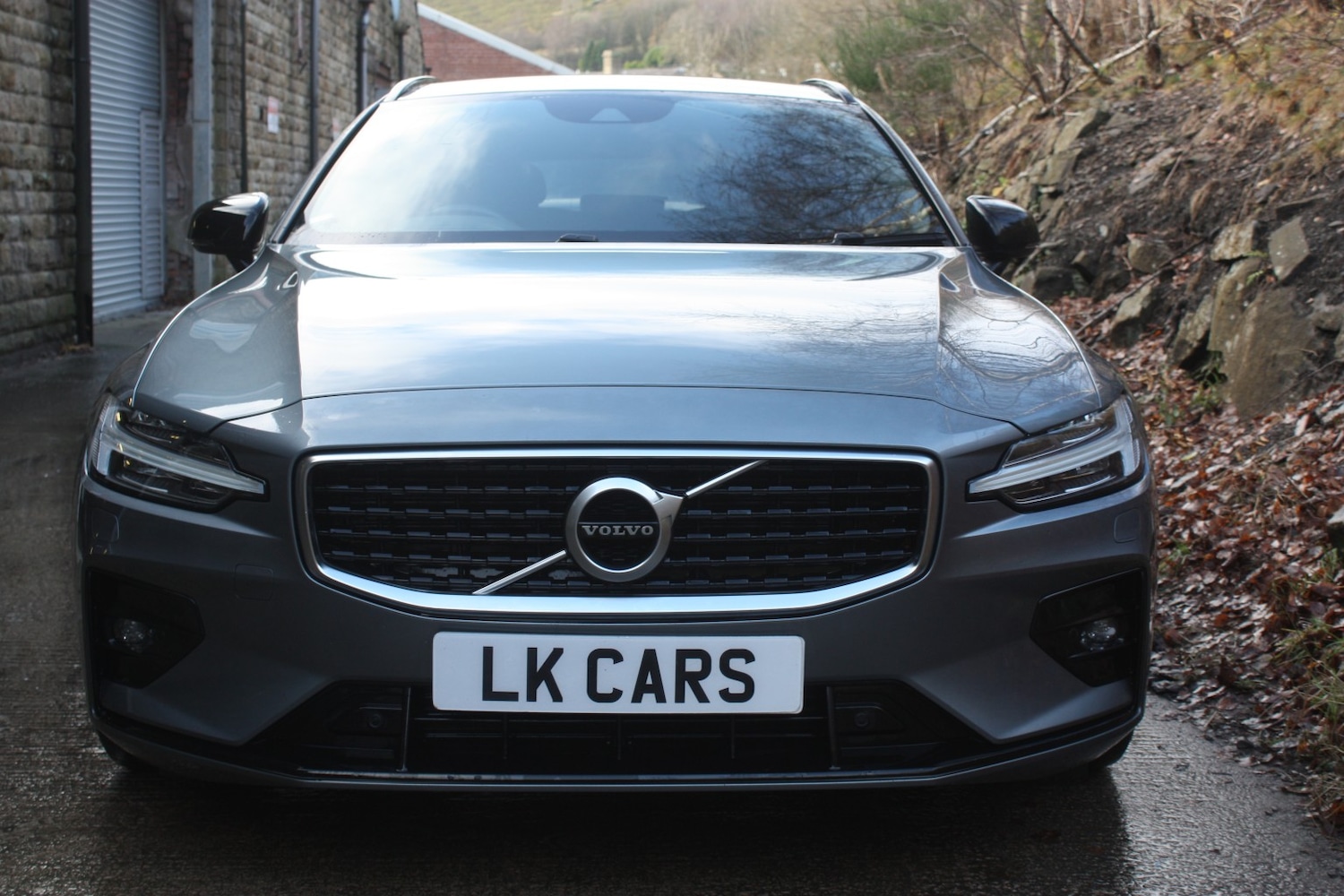 Used Volvo V60 2019 for sale - 76799185: Photo 3