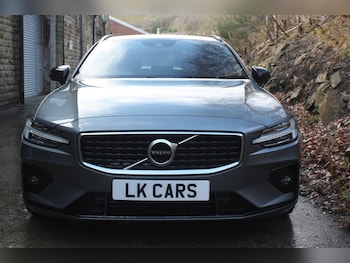 Used Volvo V60 2019 for sale - 76799185: Photo