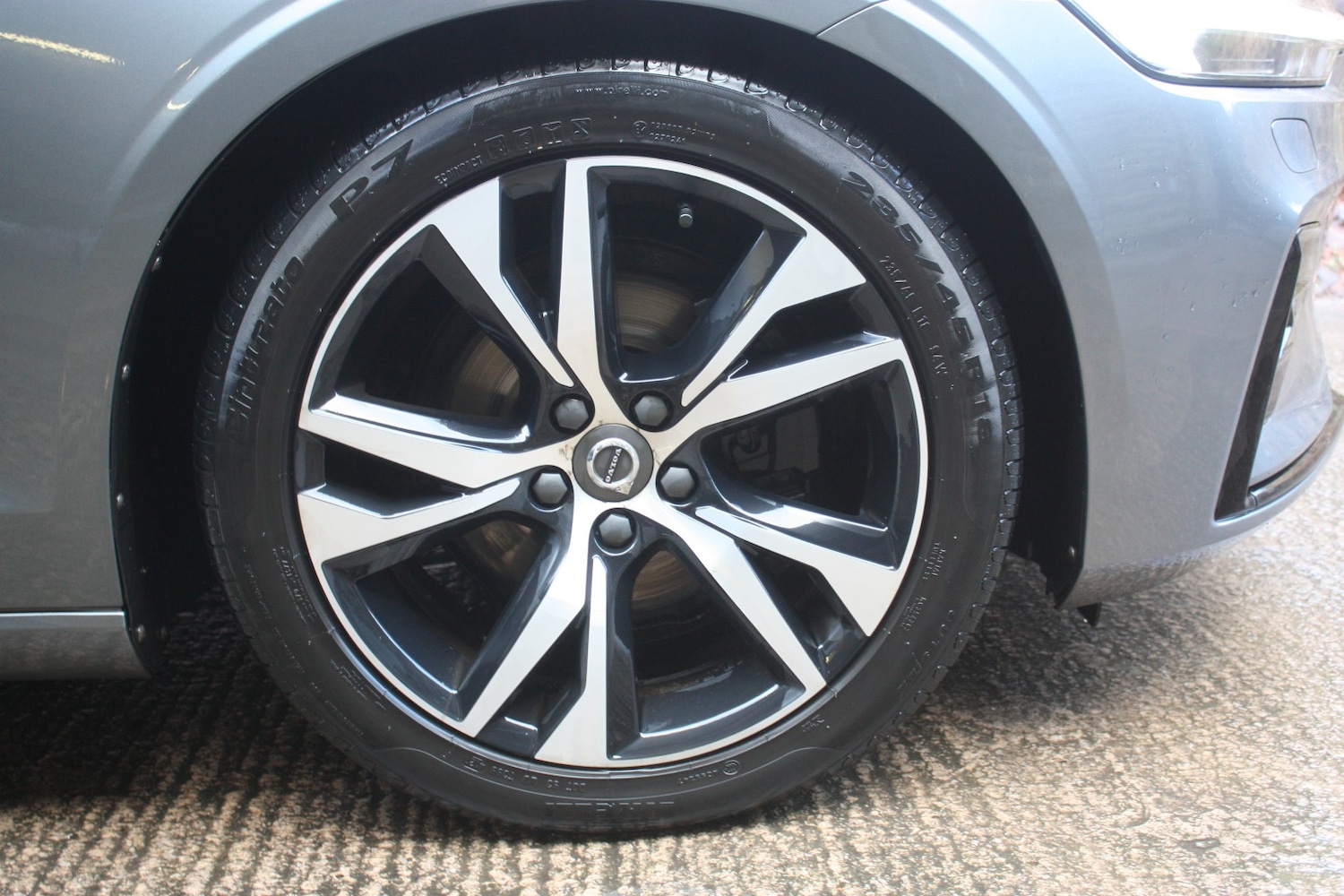 Used Volvo V60 2019 for sale - 76799185: Photo 5