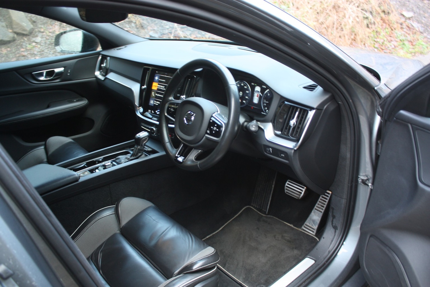 Used Volvo V60 2019 for sale - 76799185: Photo 8