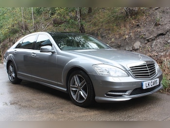 2013 - 3.0 S350L V6 BlueTEC AMG Sport Edition 4-Door