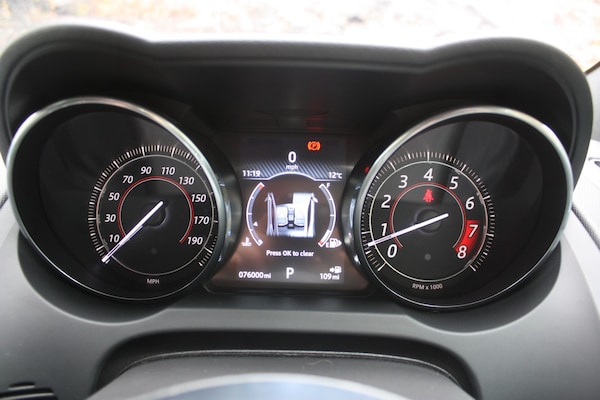 Used Jaguar F-Type 2017 for sale - 76128872: Photo 19