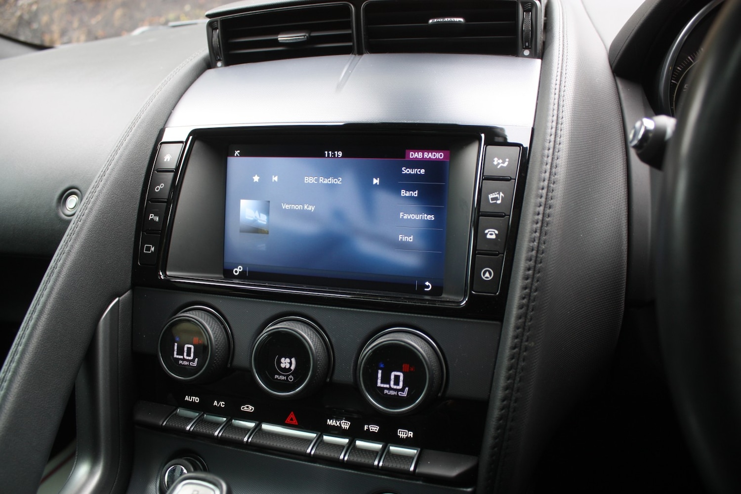 Used Jaguar F-Type 2017 for sale - 76128872: Photo 22