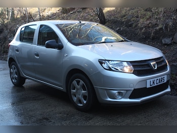 Used Dacia Sandero 2015 for sale - 77357367: Photo