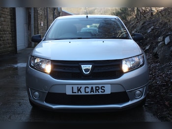 Used Dacia Sandero 2015 for sale - 77357367: Photo