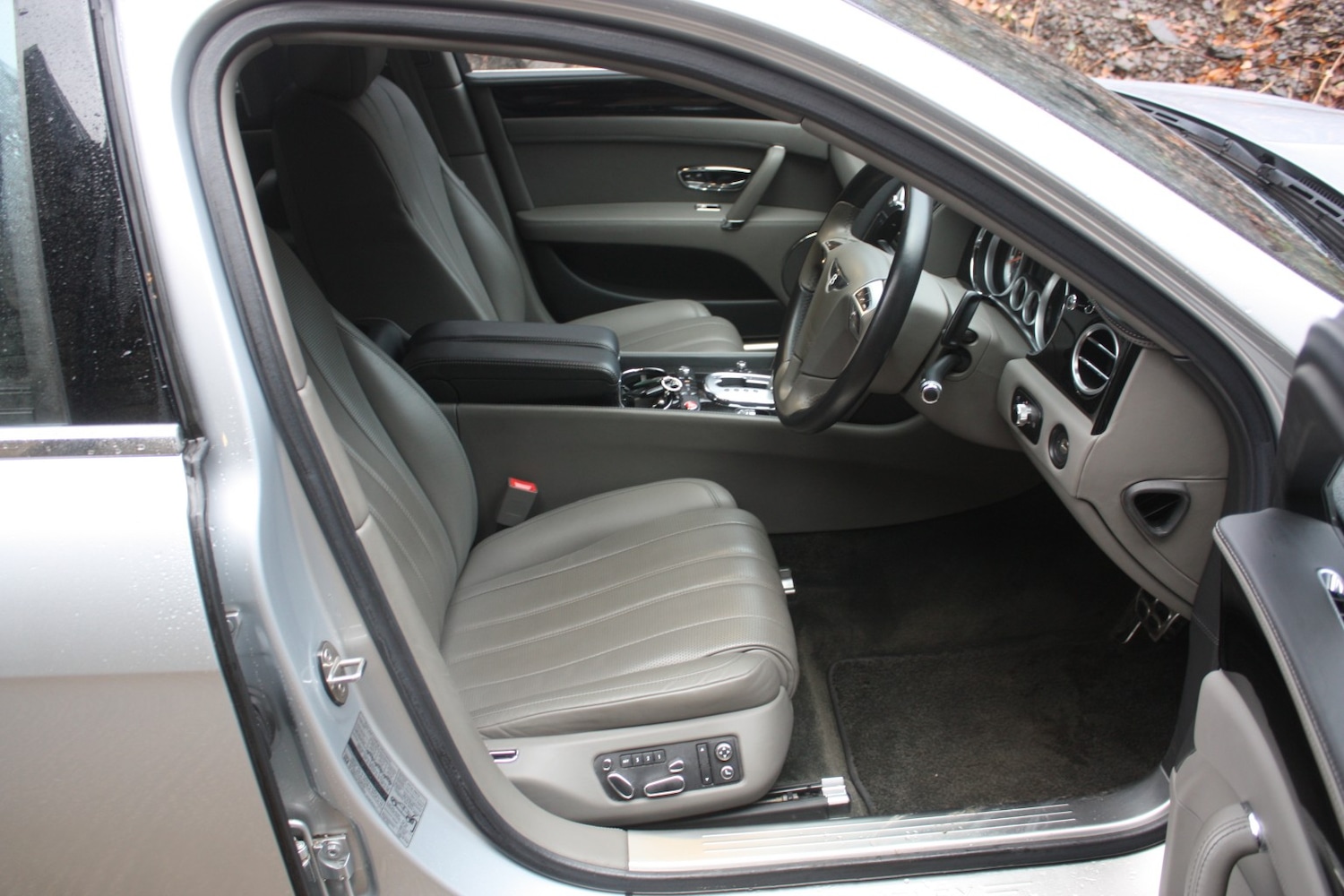 Used Bentley Flying Spur 2014 for sale - 76687172: Photo 8