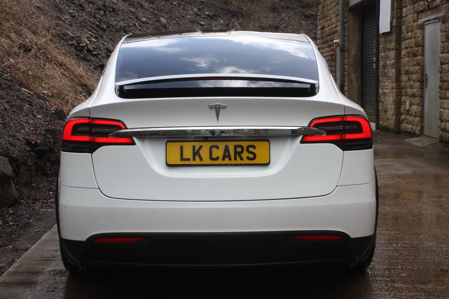 Used Tesla Model X 2017 for sale - 78070604: Photo 8