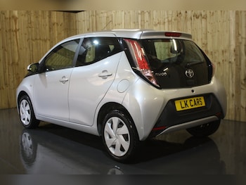 Used Toyota AYGO 2018 for sale - 76483028: Photo