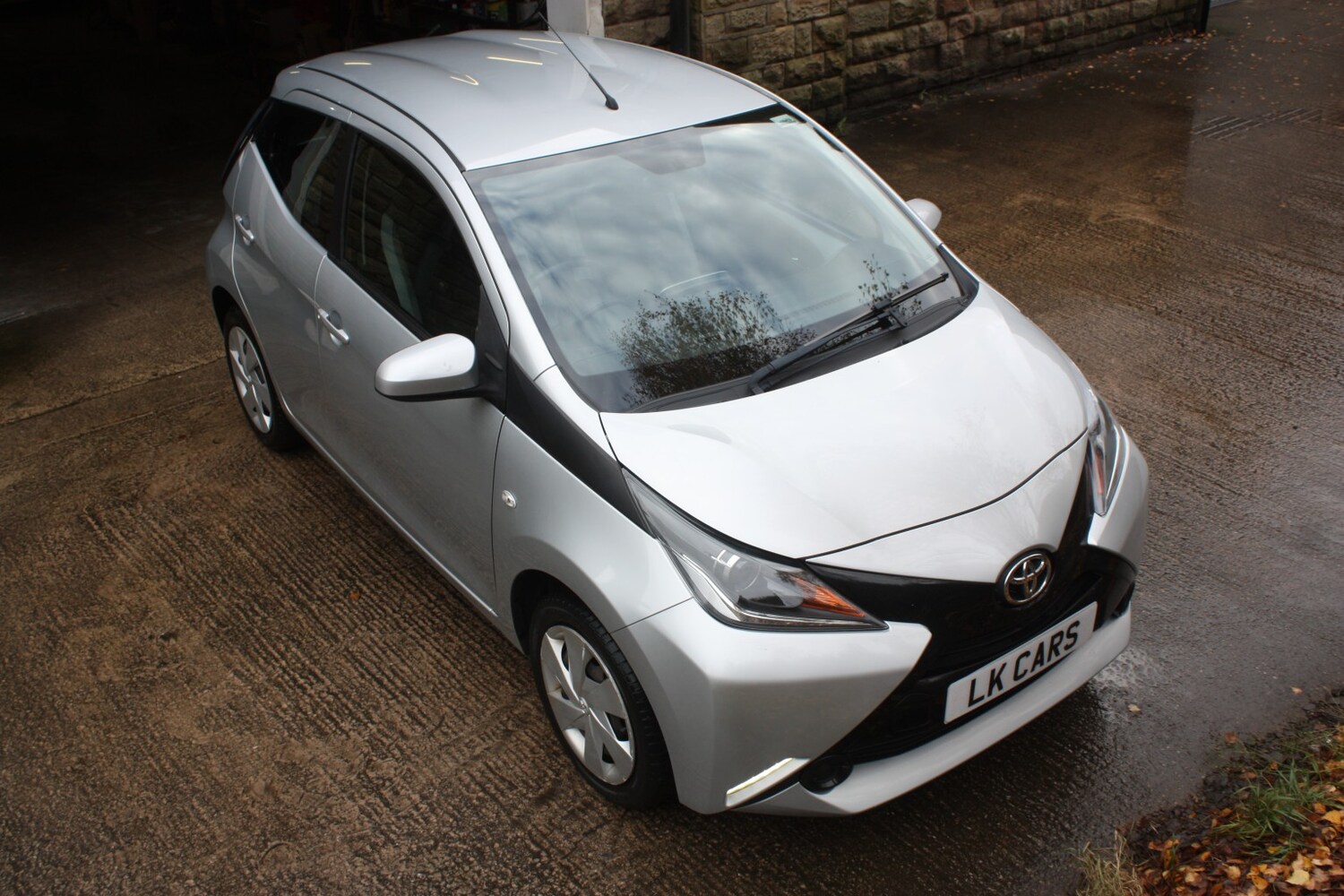 Used Toyota AYGO 2018 for sale - 76483028: Photo 8