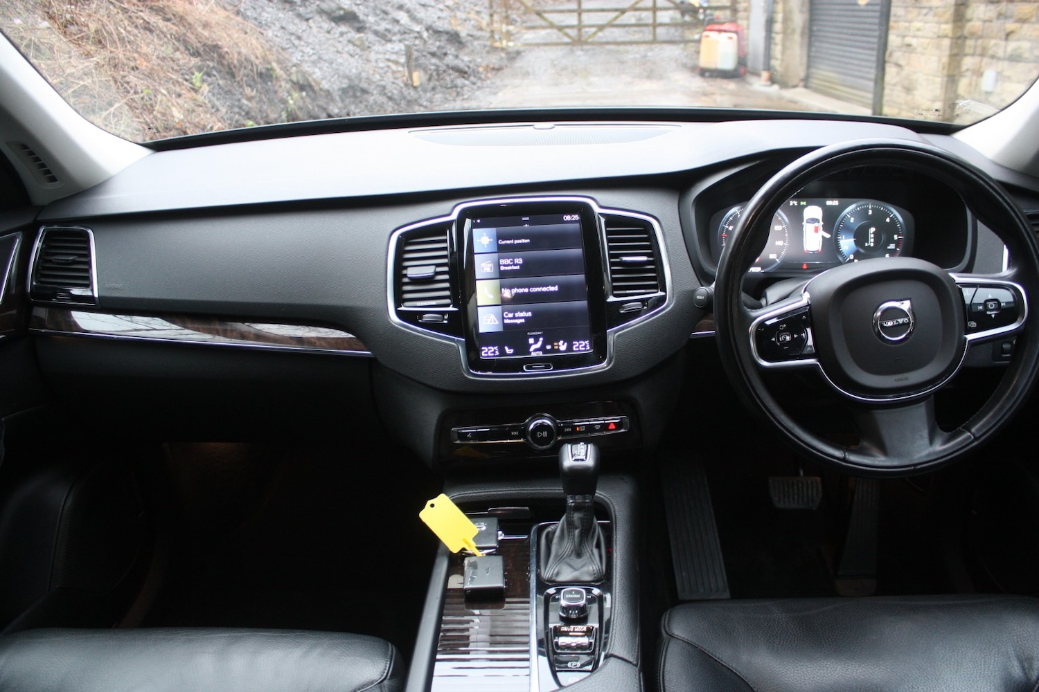 Used Volvo XC90 2016 for sale - 78018435: Photo 2