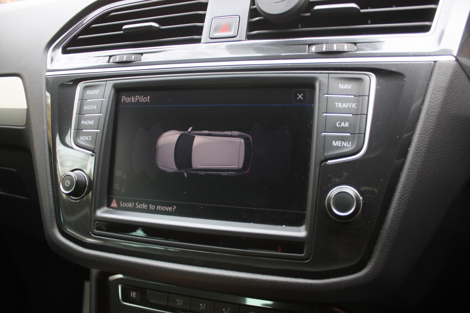 Used Volkswagen Tiguan 2017 for sale - 77584425: Photo 14