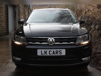 Used Volkswagen Tiguan 2017 for sale - 77584425: Photo