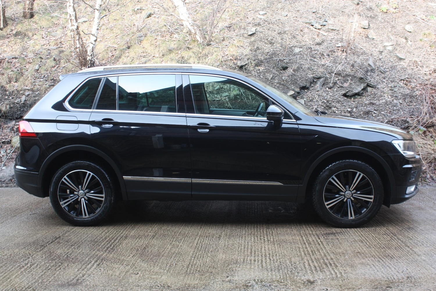 Used Volkswagen Tiguan 2017 for sale - 77584425: Photo 5