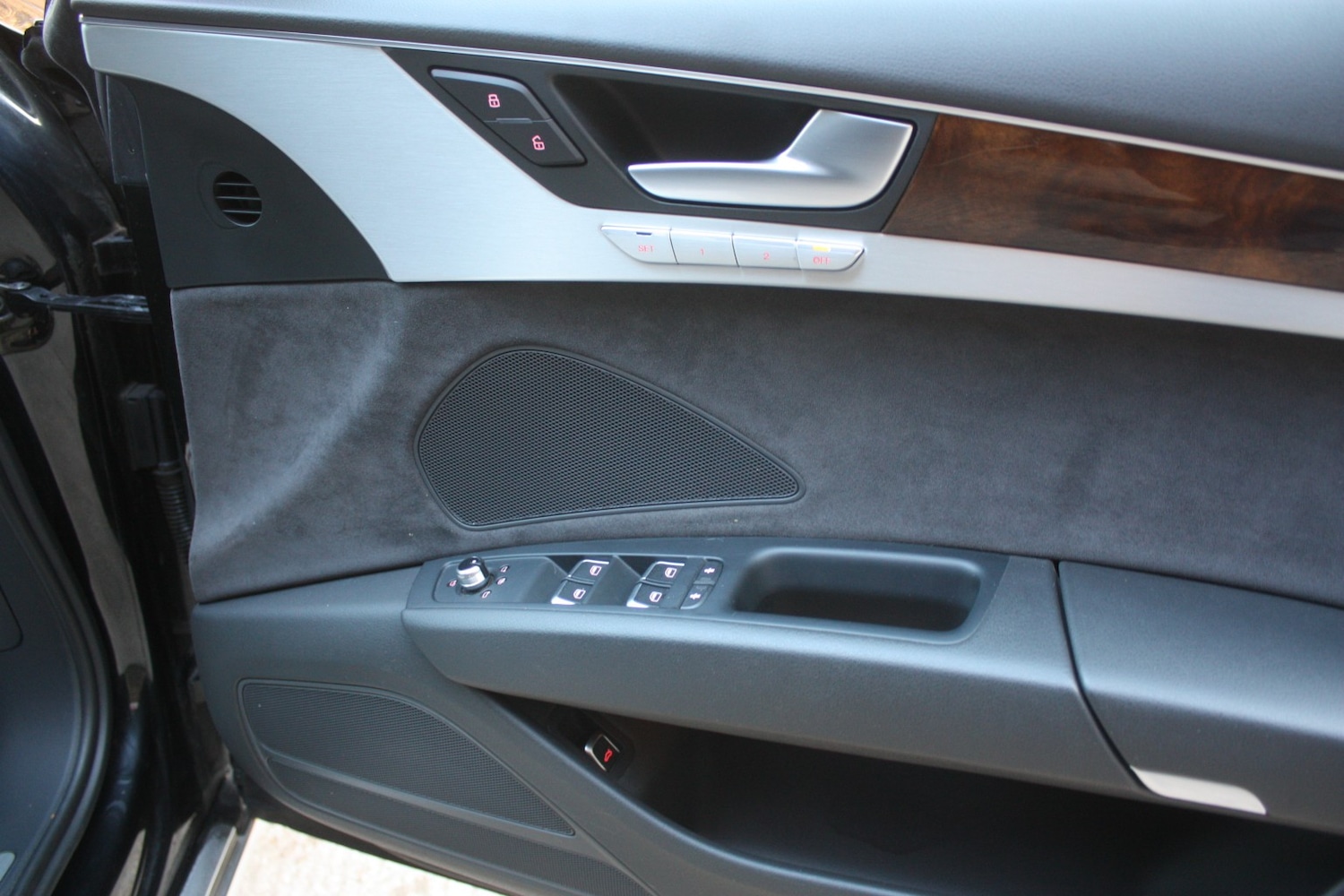 Used Audi A8 2016 for sale - 77938116: Photo 18