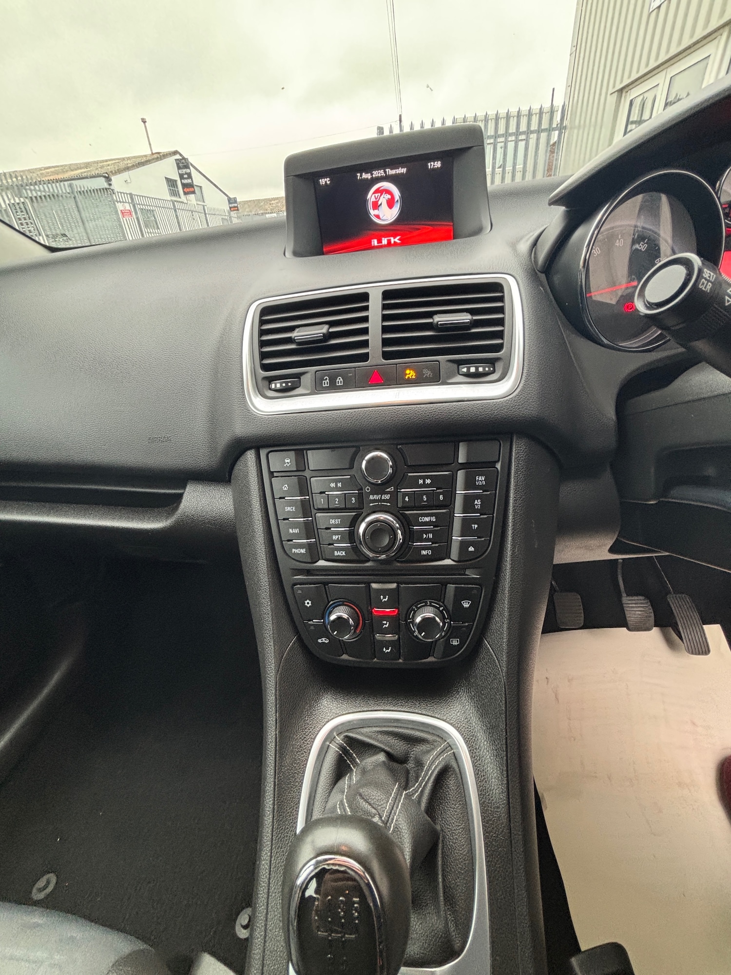 Vehicle 29