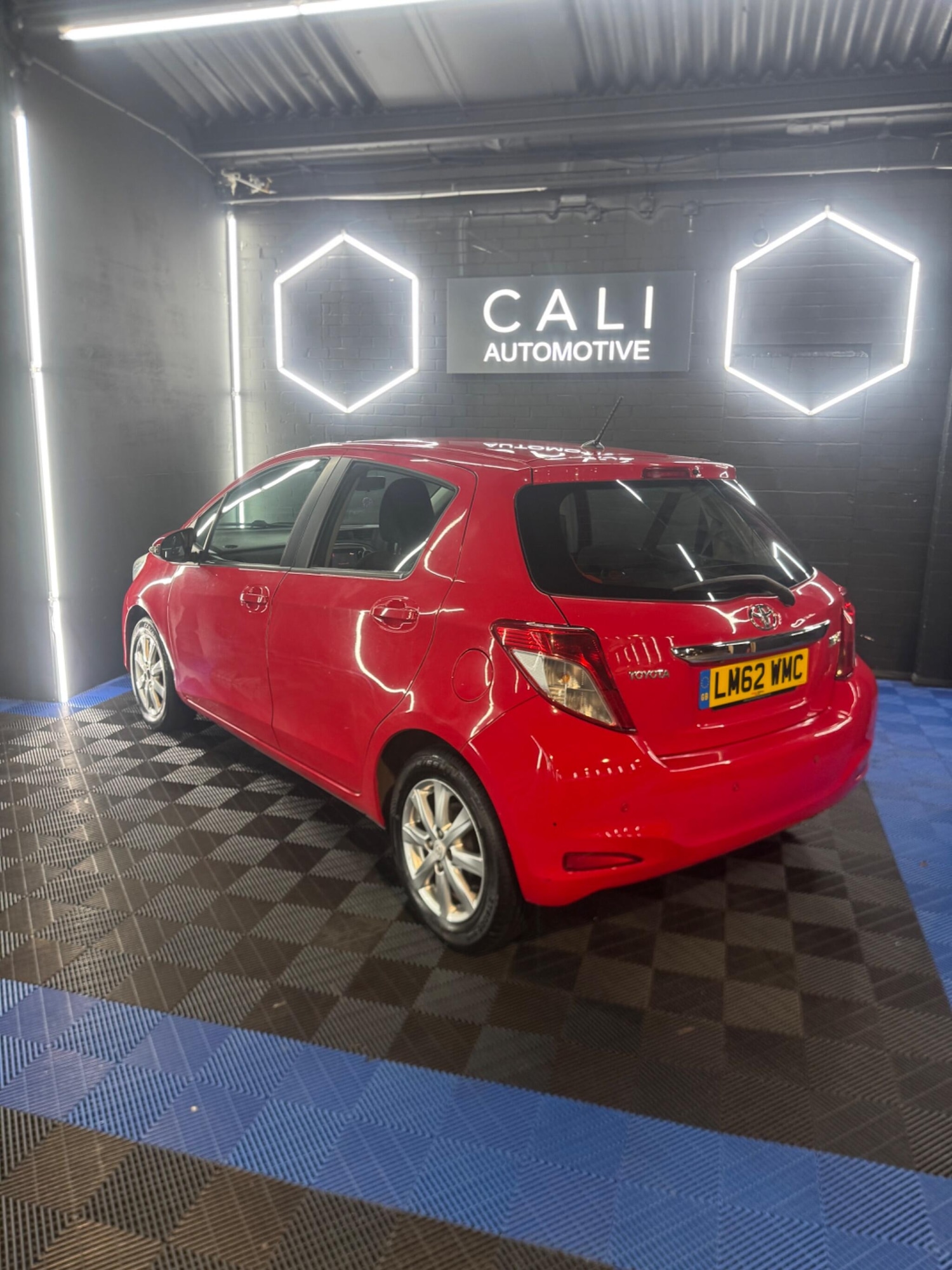 Used Toyota Yaris 2012 for sale - 77097734: Photo 14