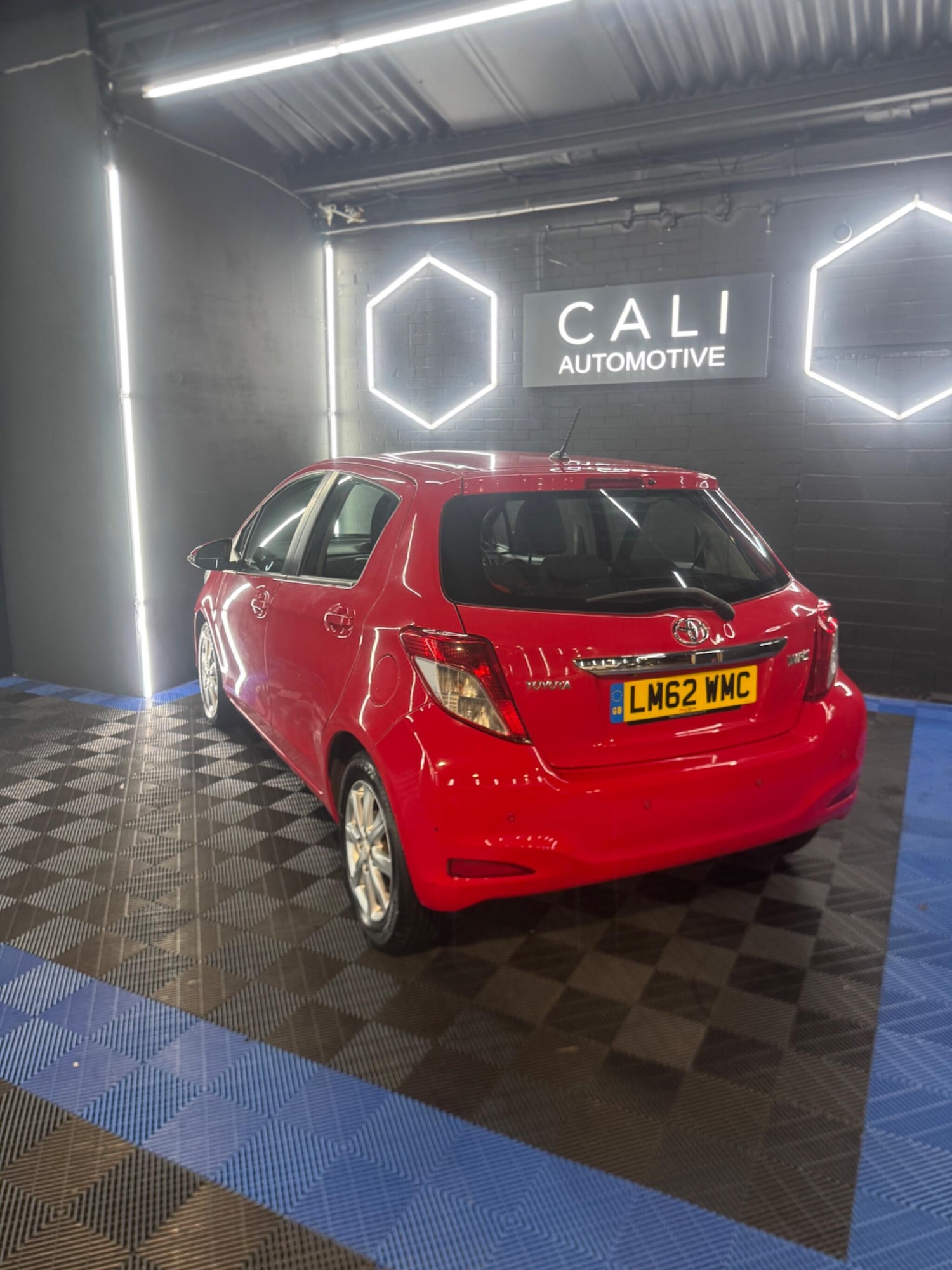 Used Toyota Yaris 2012 for sale - 77097734: Photo 15