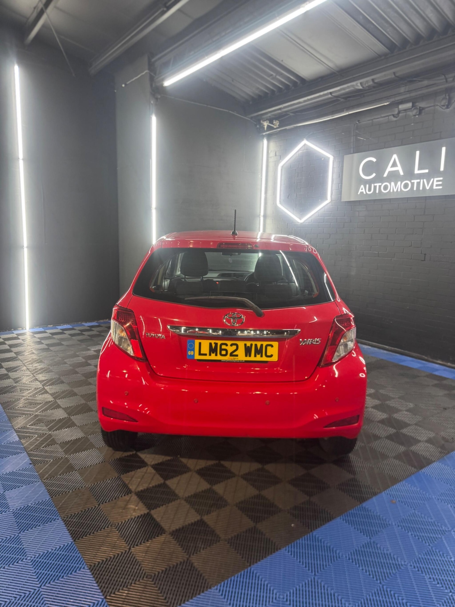 Used Toyota Yaris 2012 for sale - 77097734: Photo 17