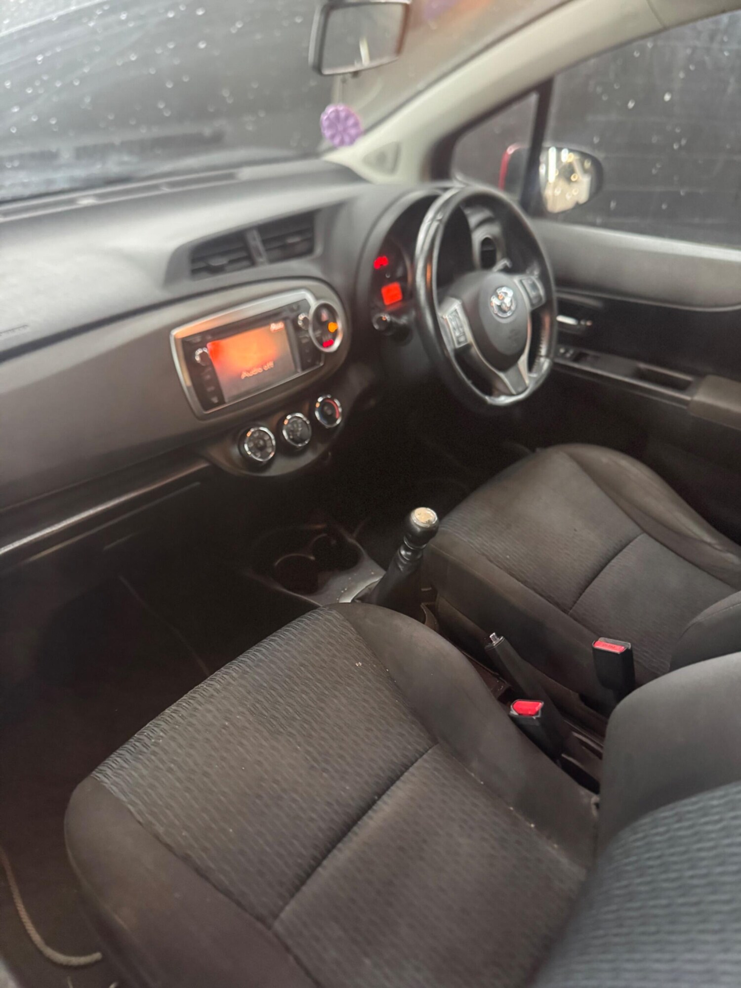 Used Toyota Yaris 2012 for sale - 77097734: Photo 23