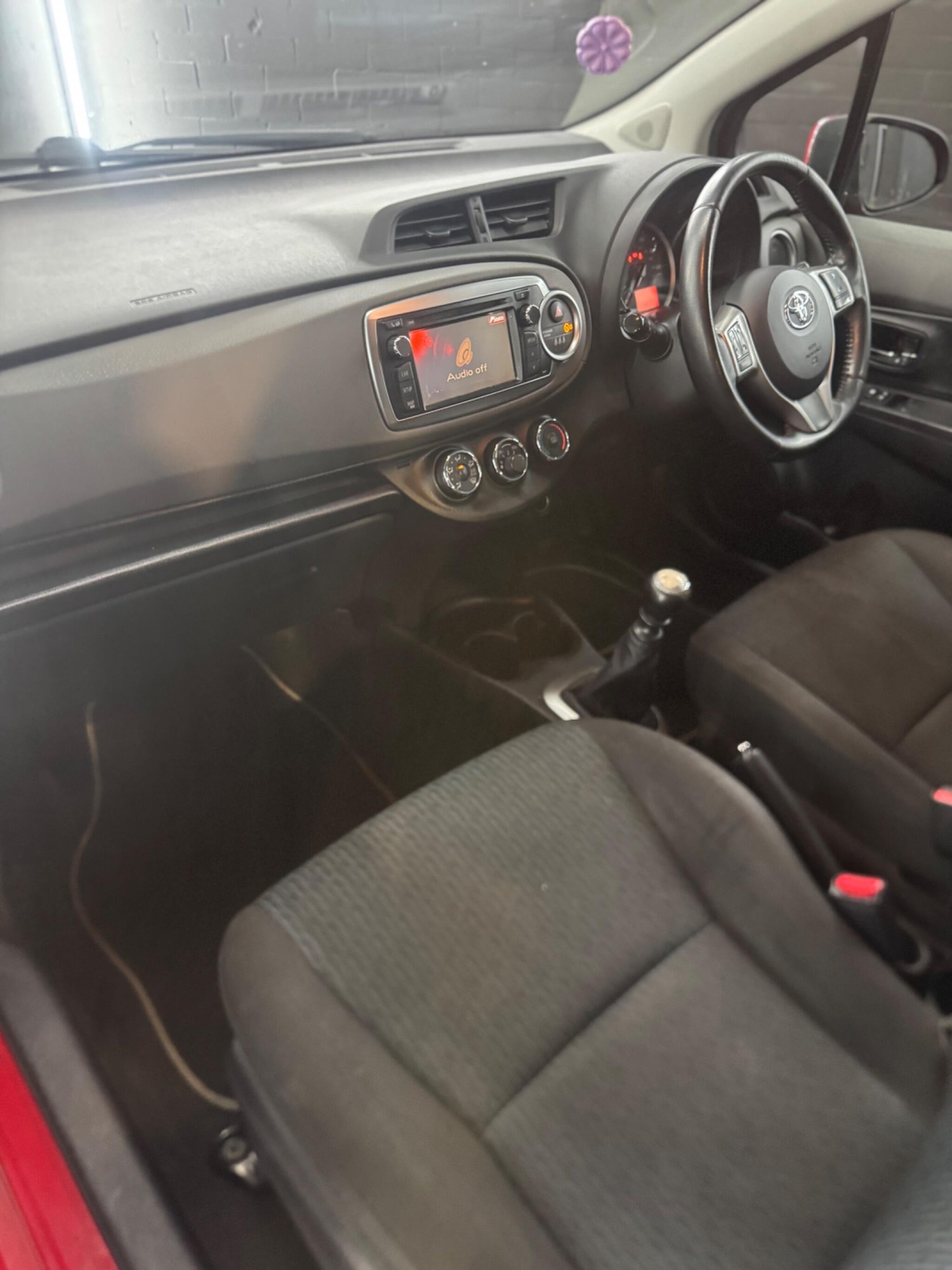 Used Toyota Yaris 2012 for sale - 77097734: Photo 25