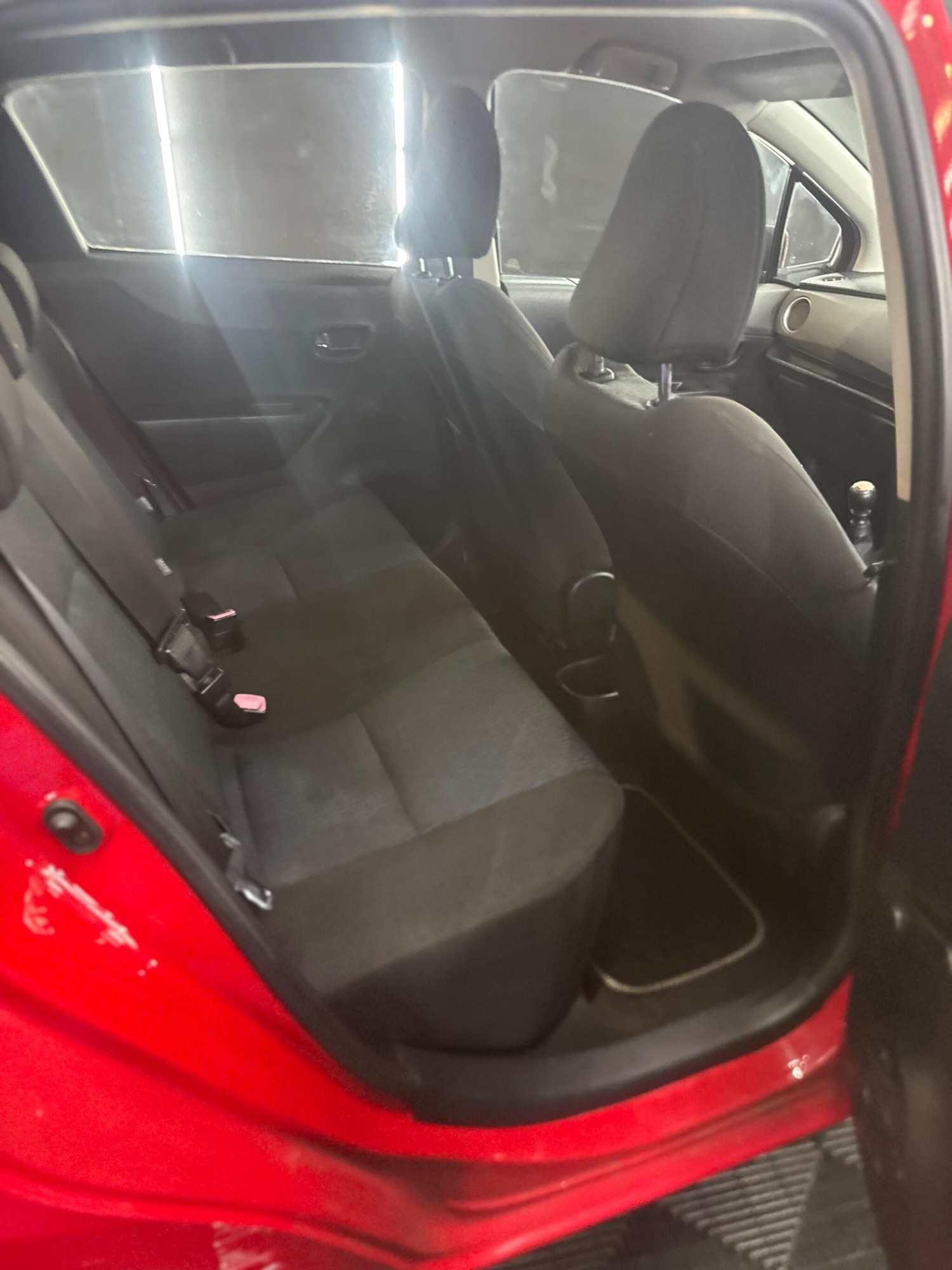 Used Toyota Yaris 2012 for sale - 77097734: Photo 28