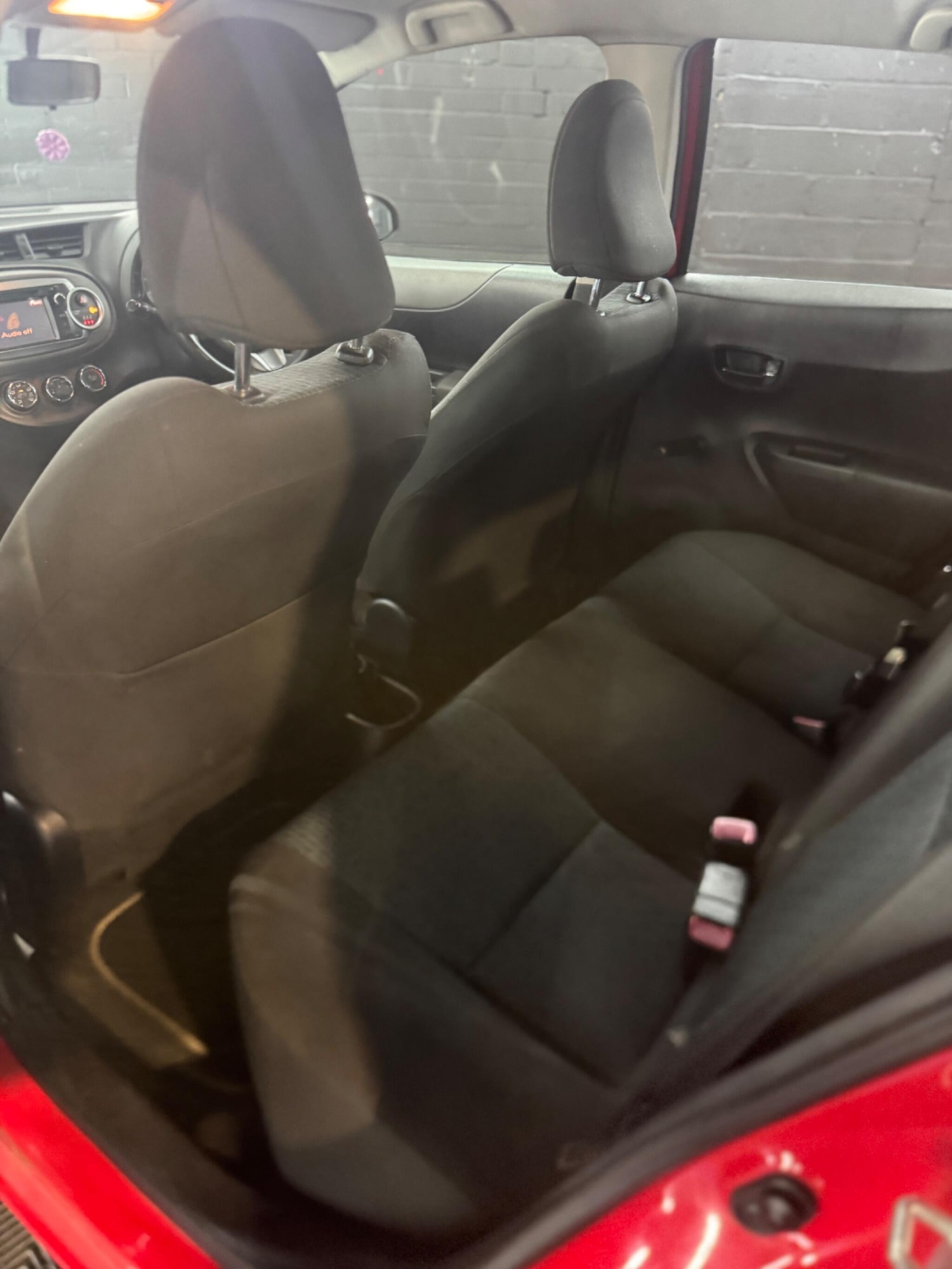 Used Toyota Yaris 2012 for sale - 77097734: Photo 32