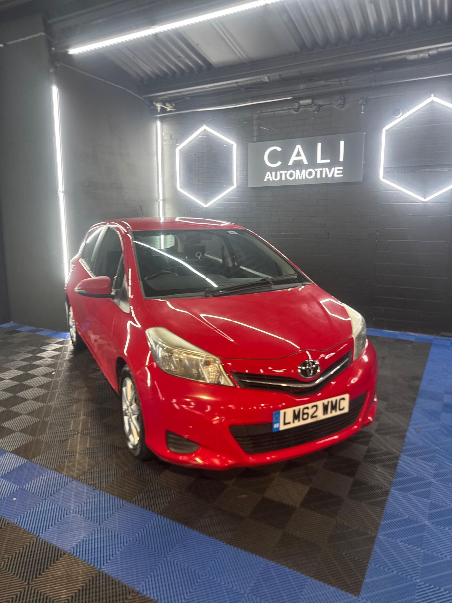 Used Toyota Yaris 2012 for sale - 77097734: Photo 9