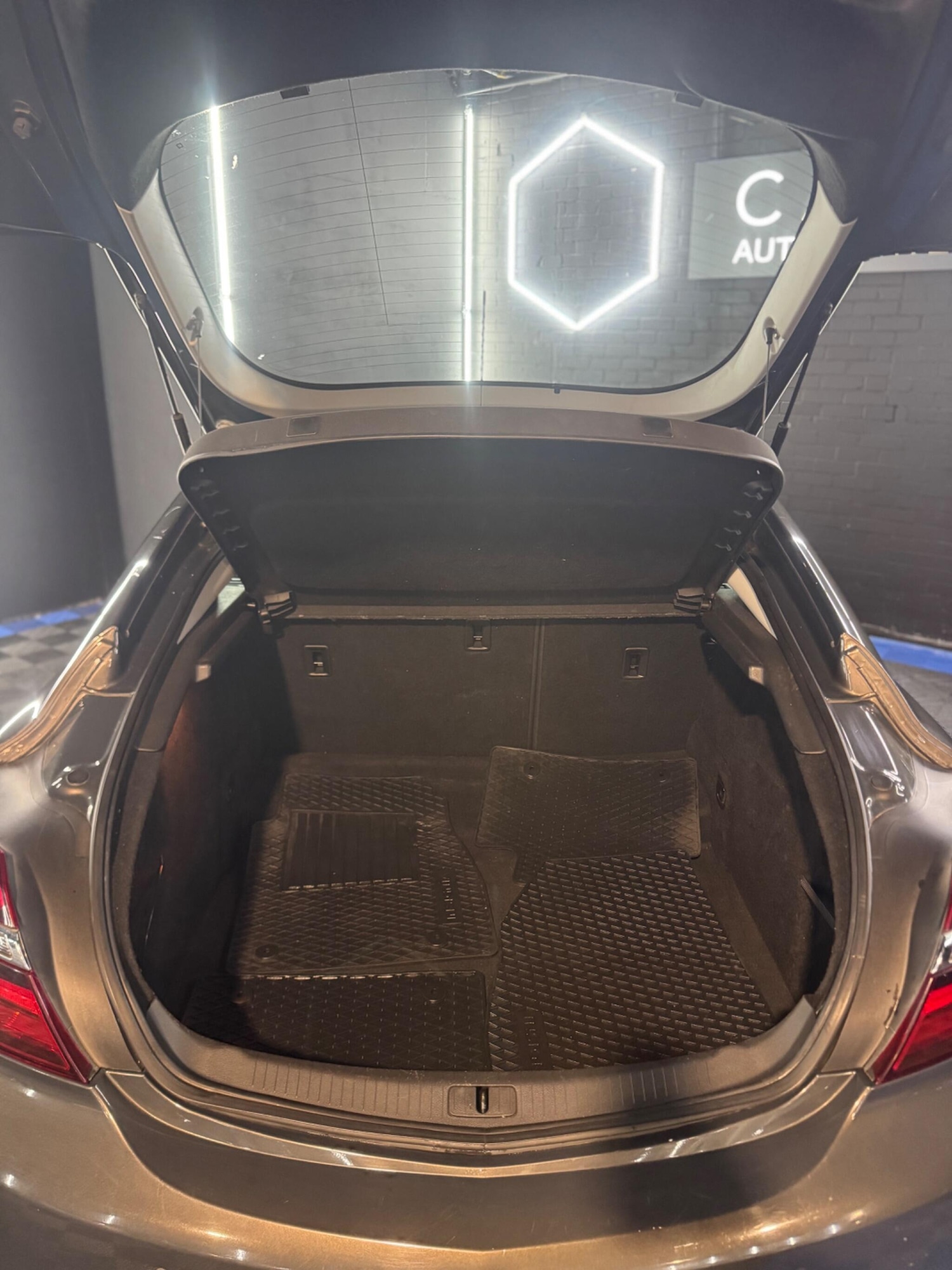 Used Vauxhall Insignia 2016 for sale - 76866482: Photo 27